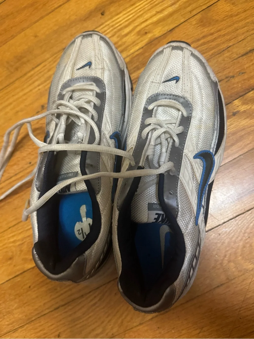 Nike Men’s White and Blue Initiator Athletic Shoes